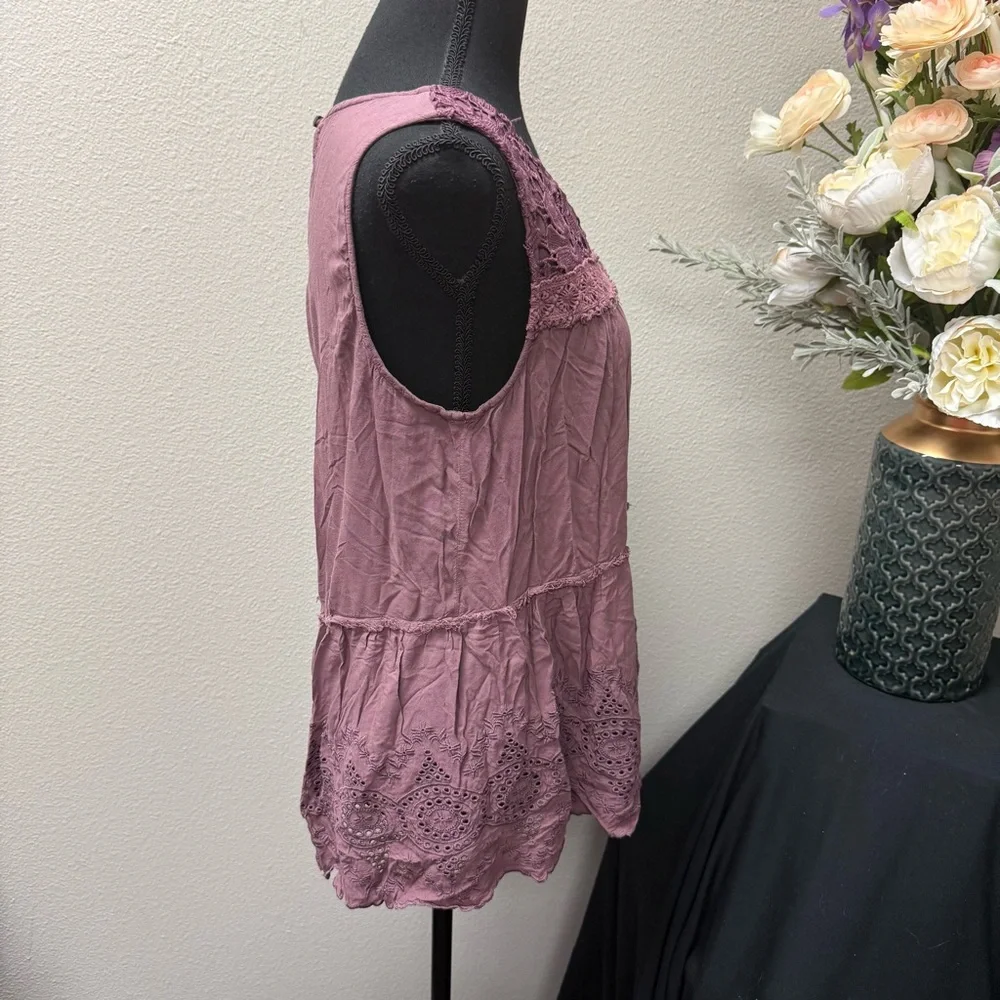 Knox Rose Mauve Crochet Lace Boho Tank L | Tiered Flowy Summer Top - Picture 5 of 7